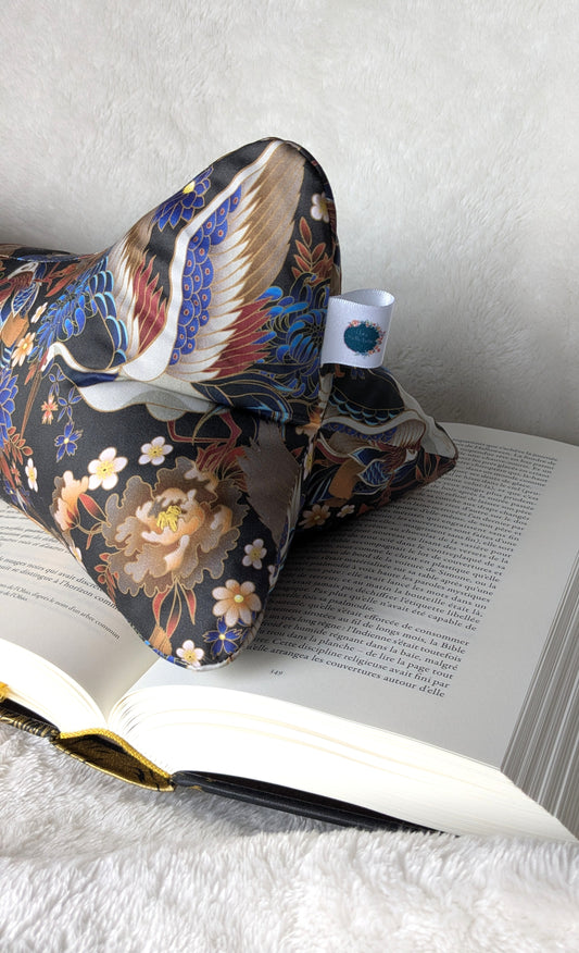 accessoire de lecture coussin pour lire allongé