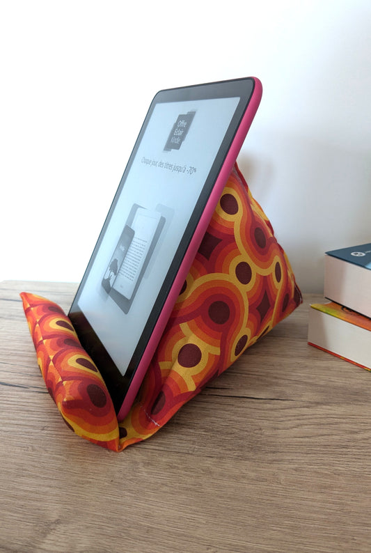 Coussin support liseuse – confort de lecture mains libres - motifs rétro seventies orange
