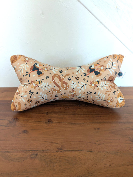 Coussin de lecture toucan serpent tigre