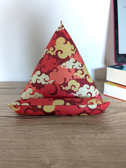 Support liseuse coussin berlingot nuages japonais
