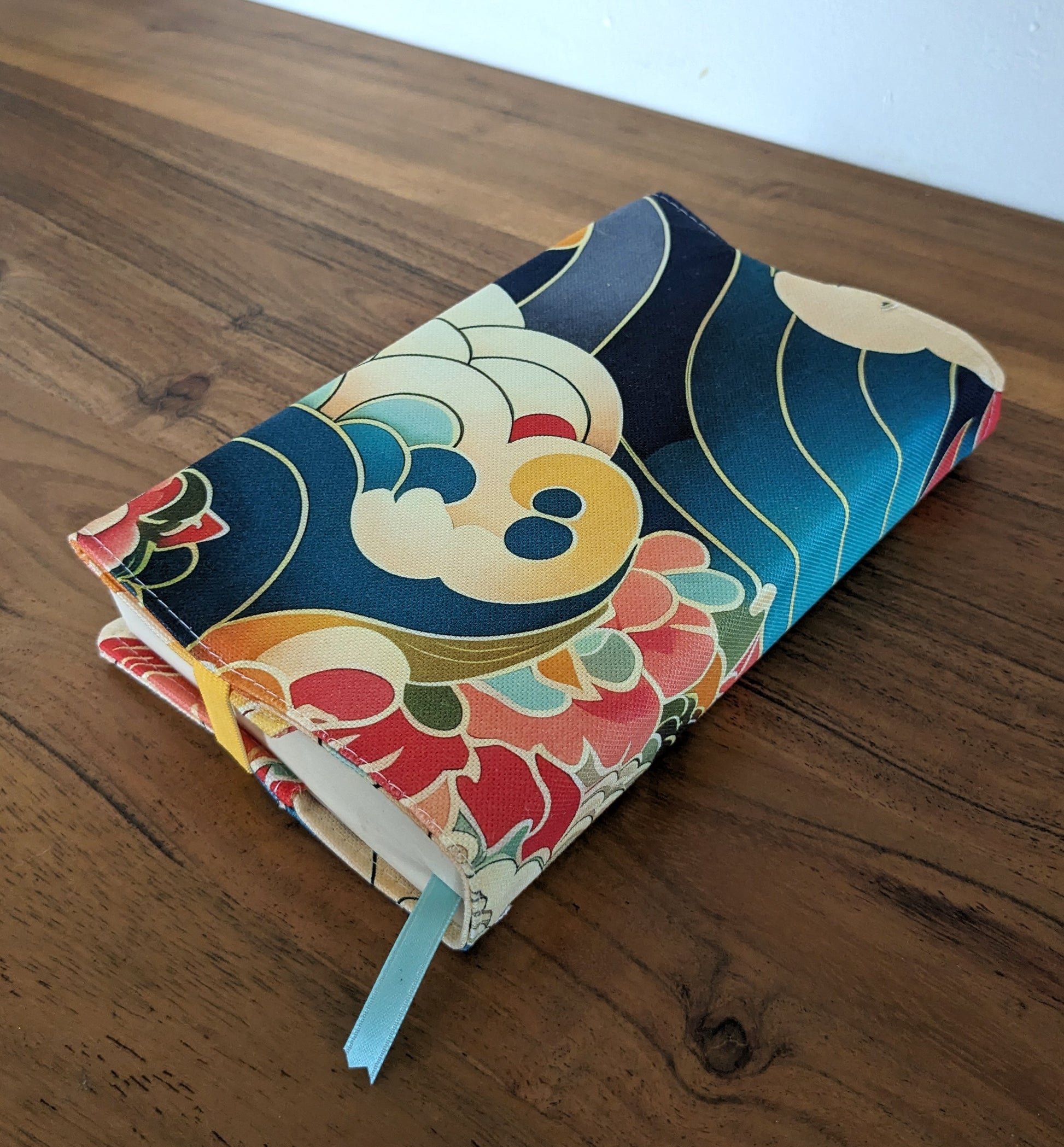 protege livre tissu artisanal