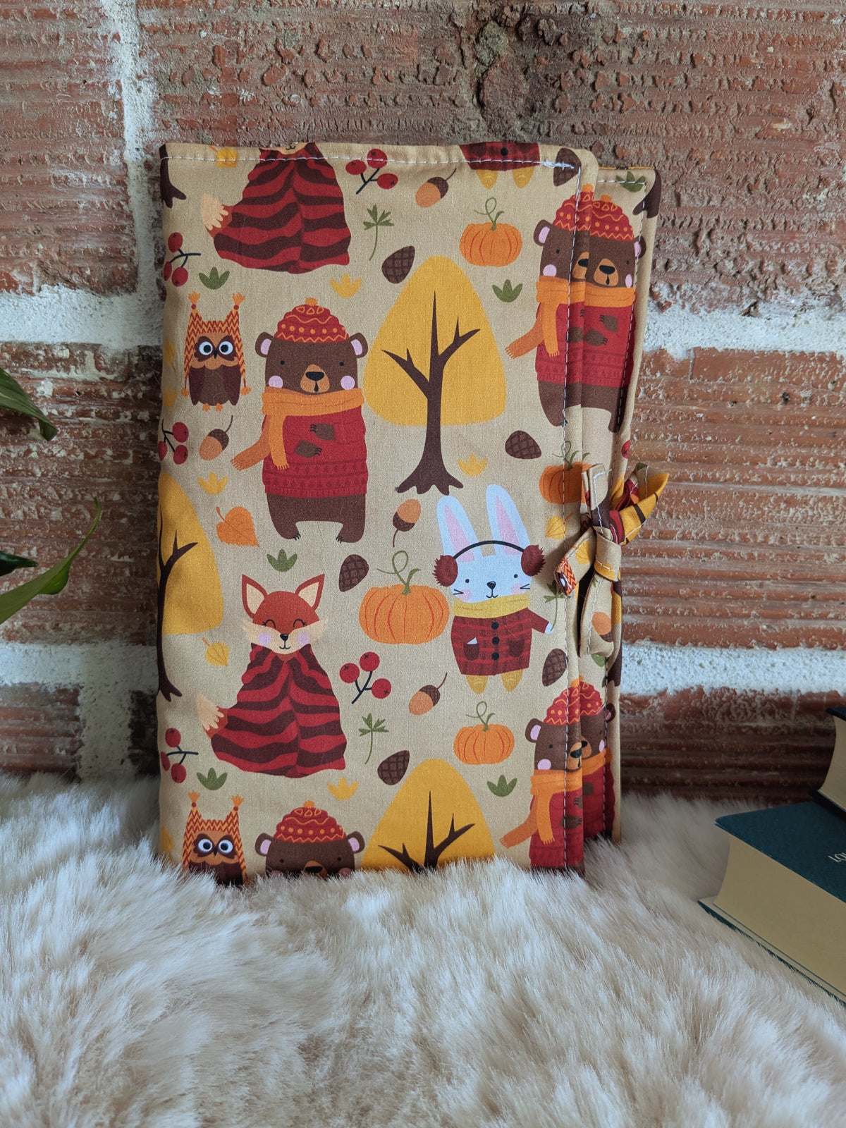 Pochette livre liseuse animaux automne