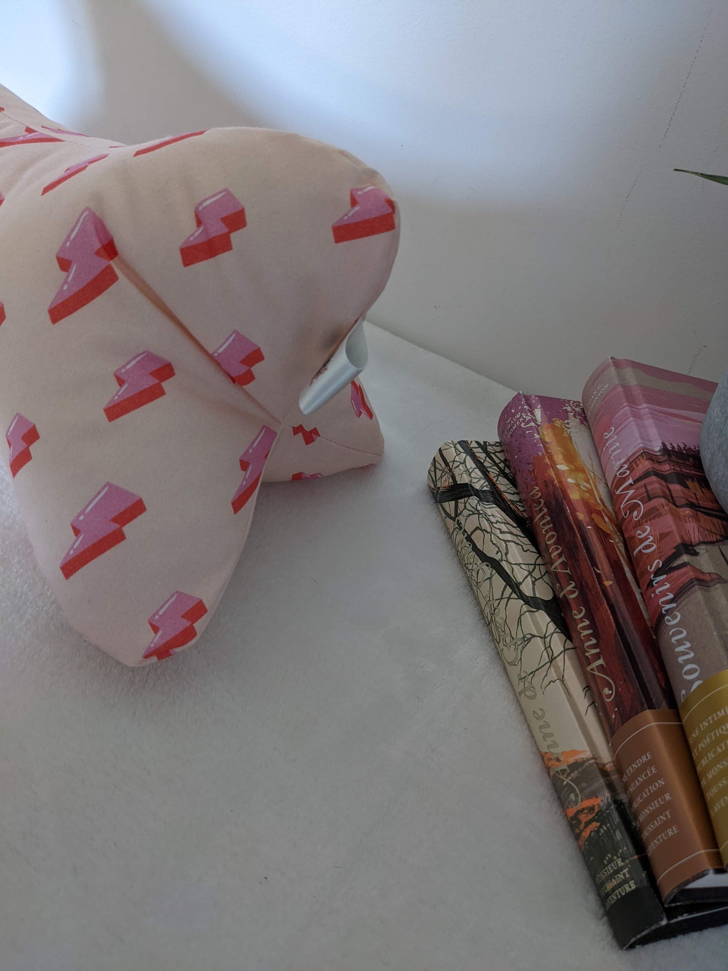 Accessoires de lecture - Coussin de lecture et protège livre ajustable VERA