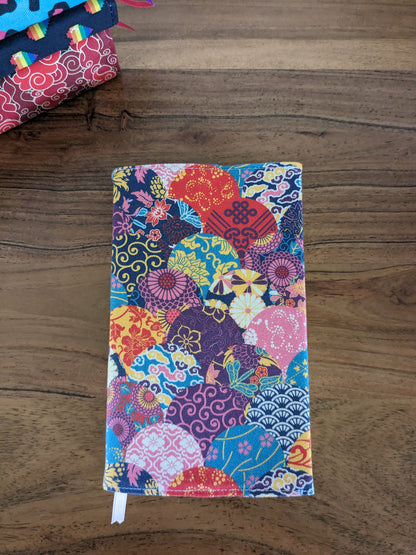Accessoires de lecture - Coussin de lecture et protège livre ajustable KEIKO