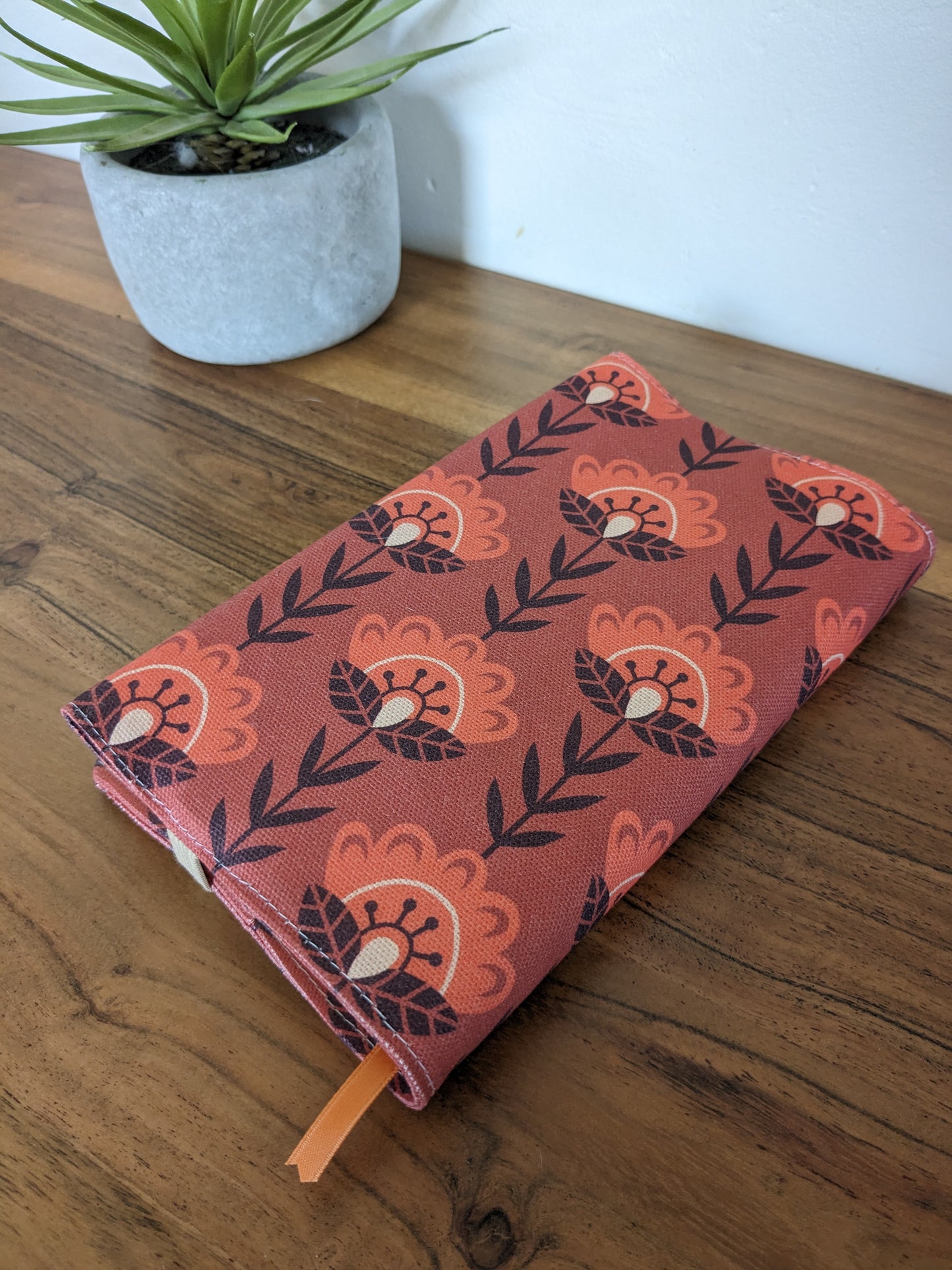 Accessoires de lecture - Coussin de lecture et protège livre ajustable BERTHE