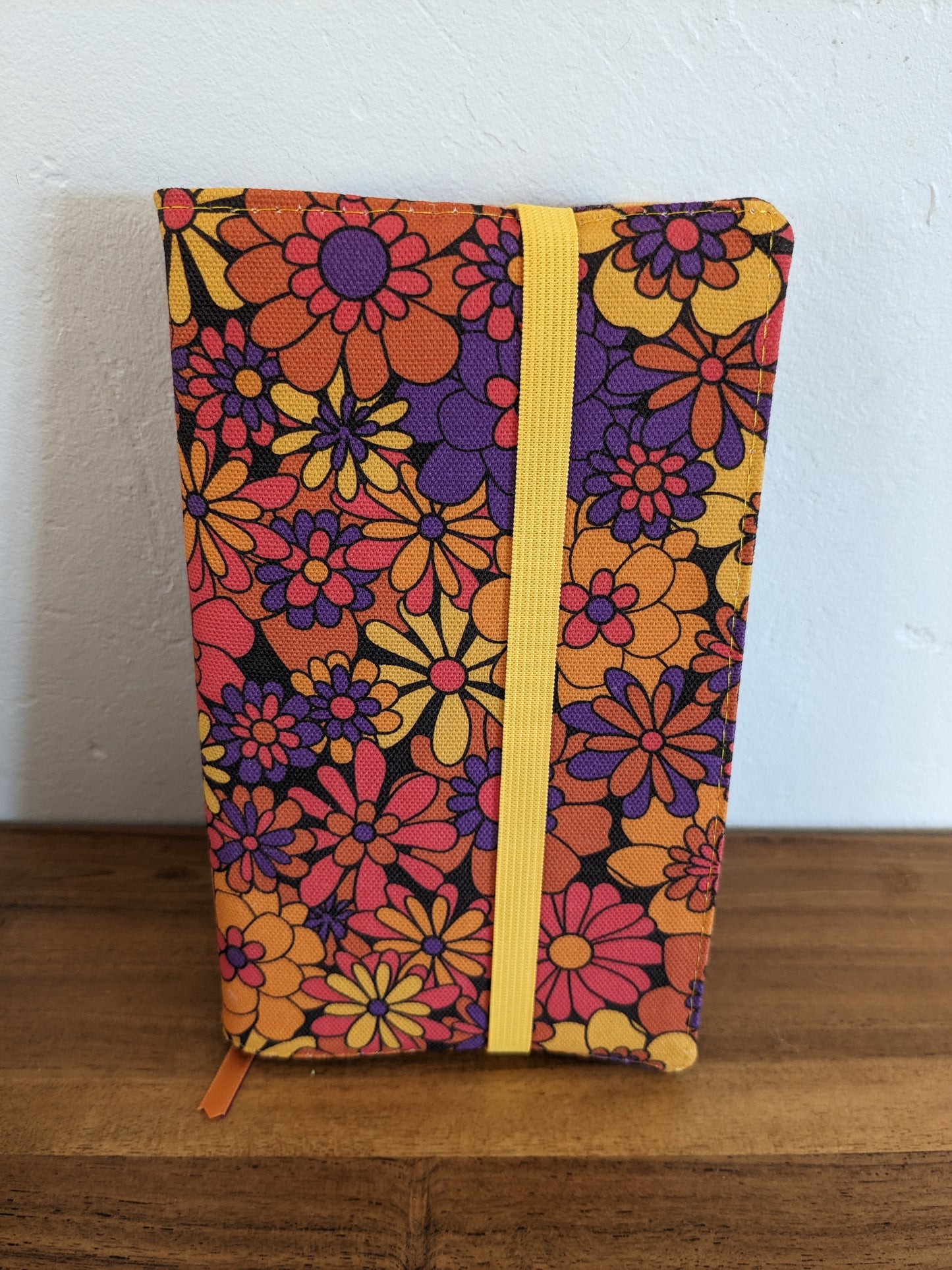 Accessoires de lecture - Coussin de lecture et protège livre ajustable HUGUETTE