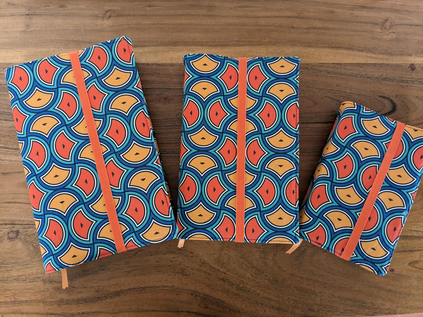 Accessoires de lecture - Coussin de lecture et protège livre ajustable MAYA