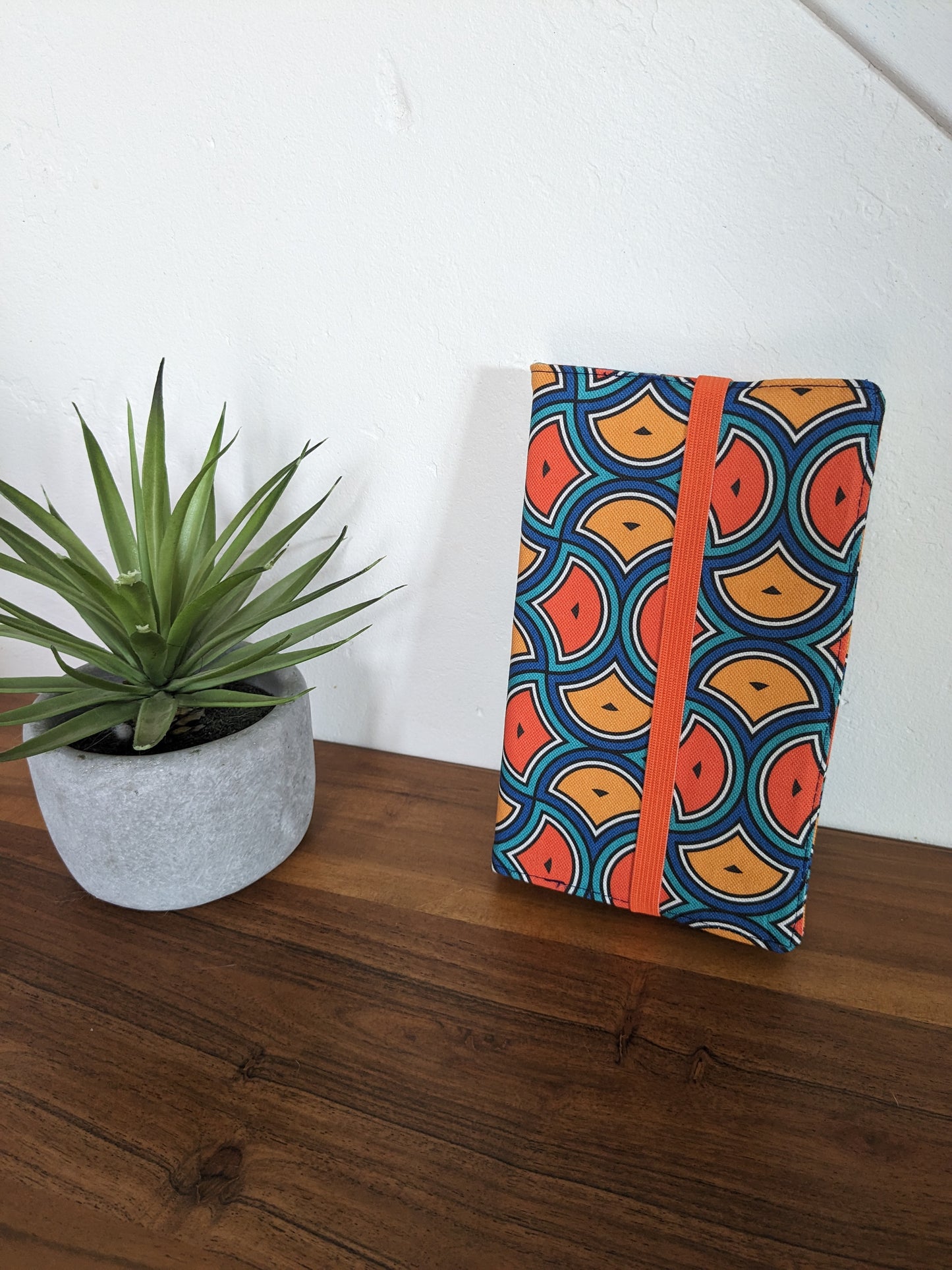 Accessoires de lecture - Coussin de lecture et protège livre ajustable MAYA