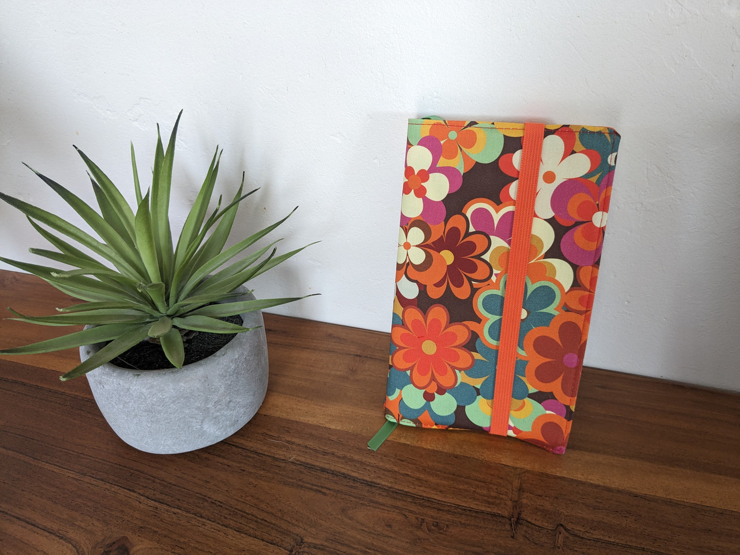 Accessoires de lecture - Coussin de lecture et protège livre ajustable GROOVY