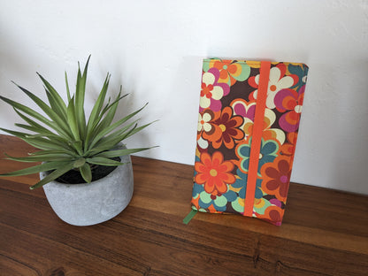 Accessoires de lecture - Coussin de lecture et protège livre ajustable GROOVY