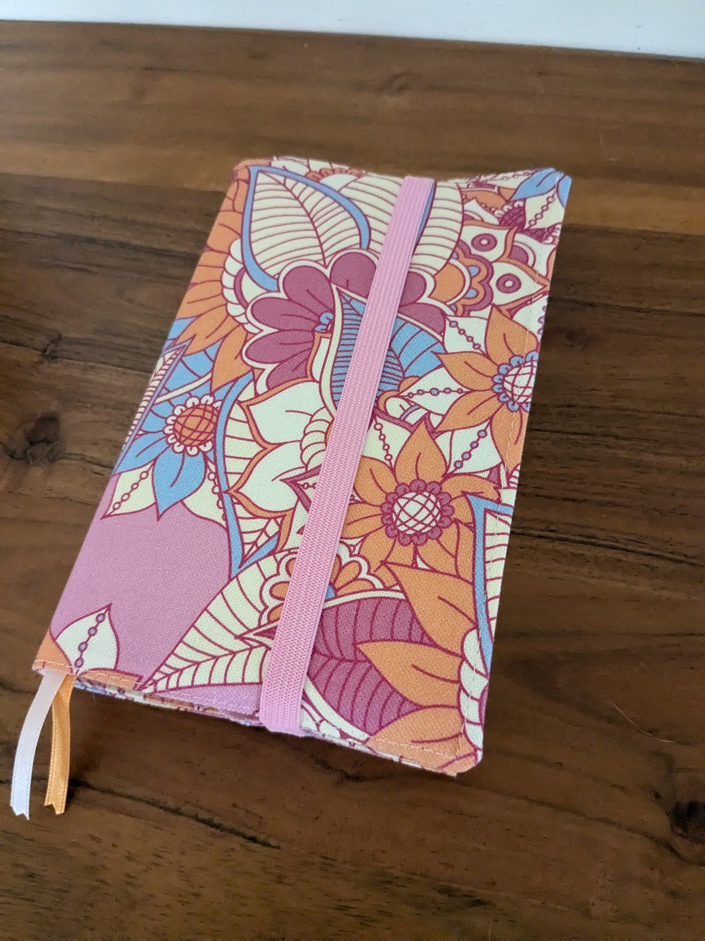 Accessoires de lecture - Coussin de lecture et protège livre ajustable MANDALA
