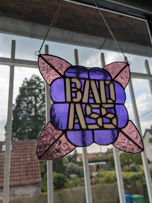 Vitraux sauvages - PRECOMMANDE - BADASS Rose violet