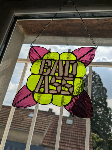 Vitraux sauvages - offre de lancement - BADASS Vert Prune