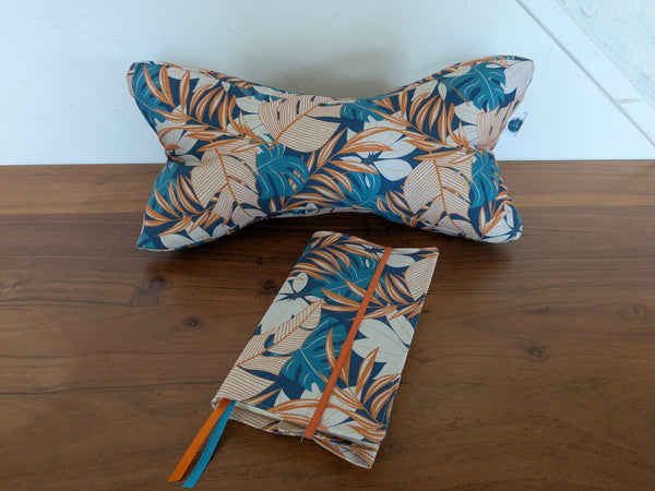 Coussin de lecture & Protège-livre ajustable – Motif Jungle bleu| Fait main