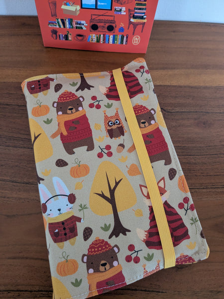 Coussin de lecture & Protège-livre ajustable AUBORIA – Motif  | Fait main