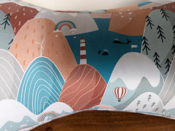 Coussin de lecture & Protège-livre ajustable – Motif SELVIK | Fait main