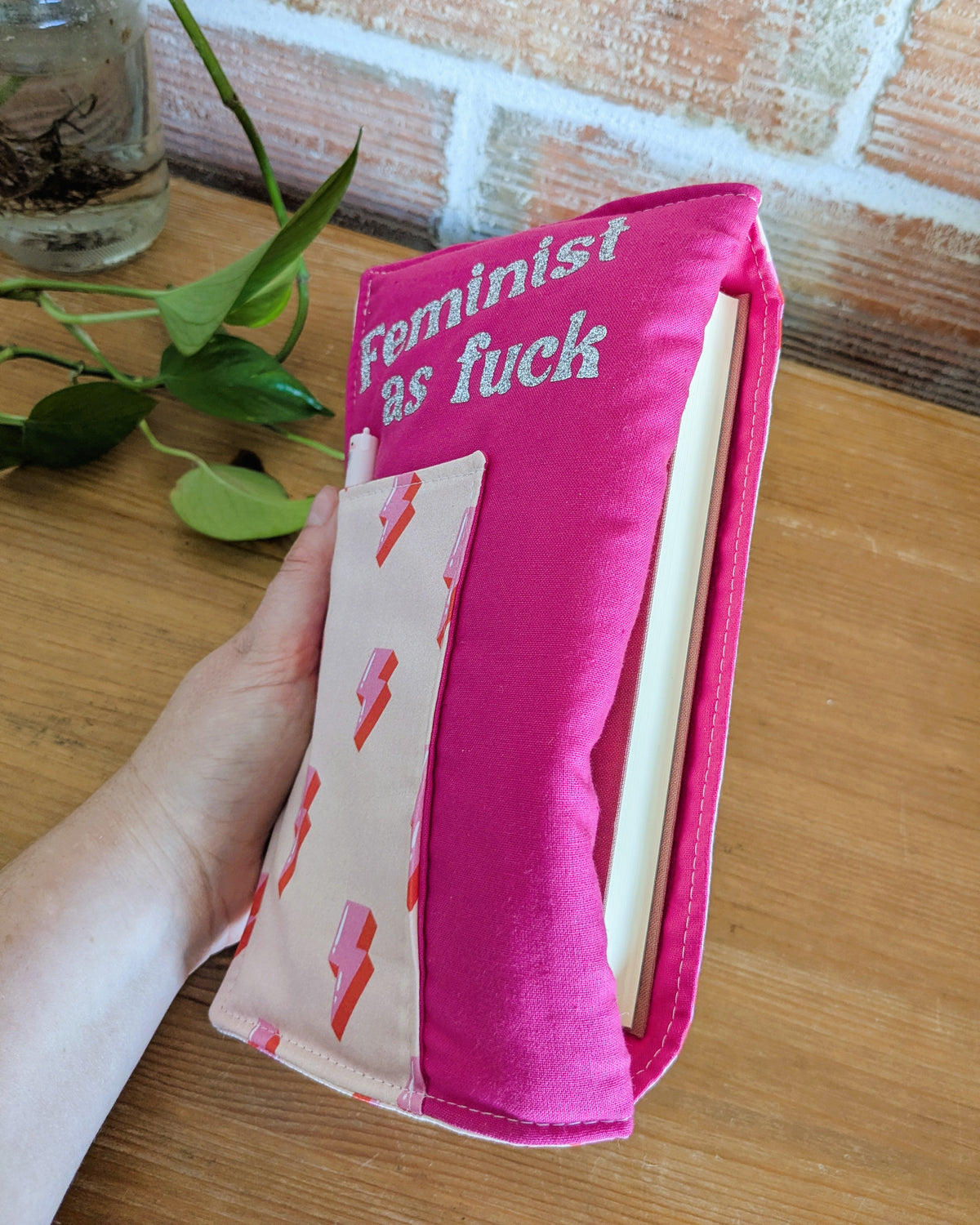 Pochette feministe as fuck