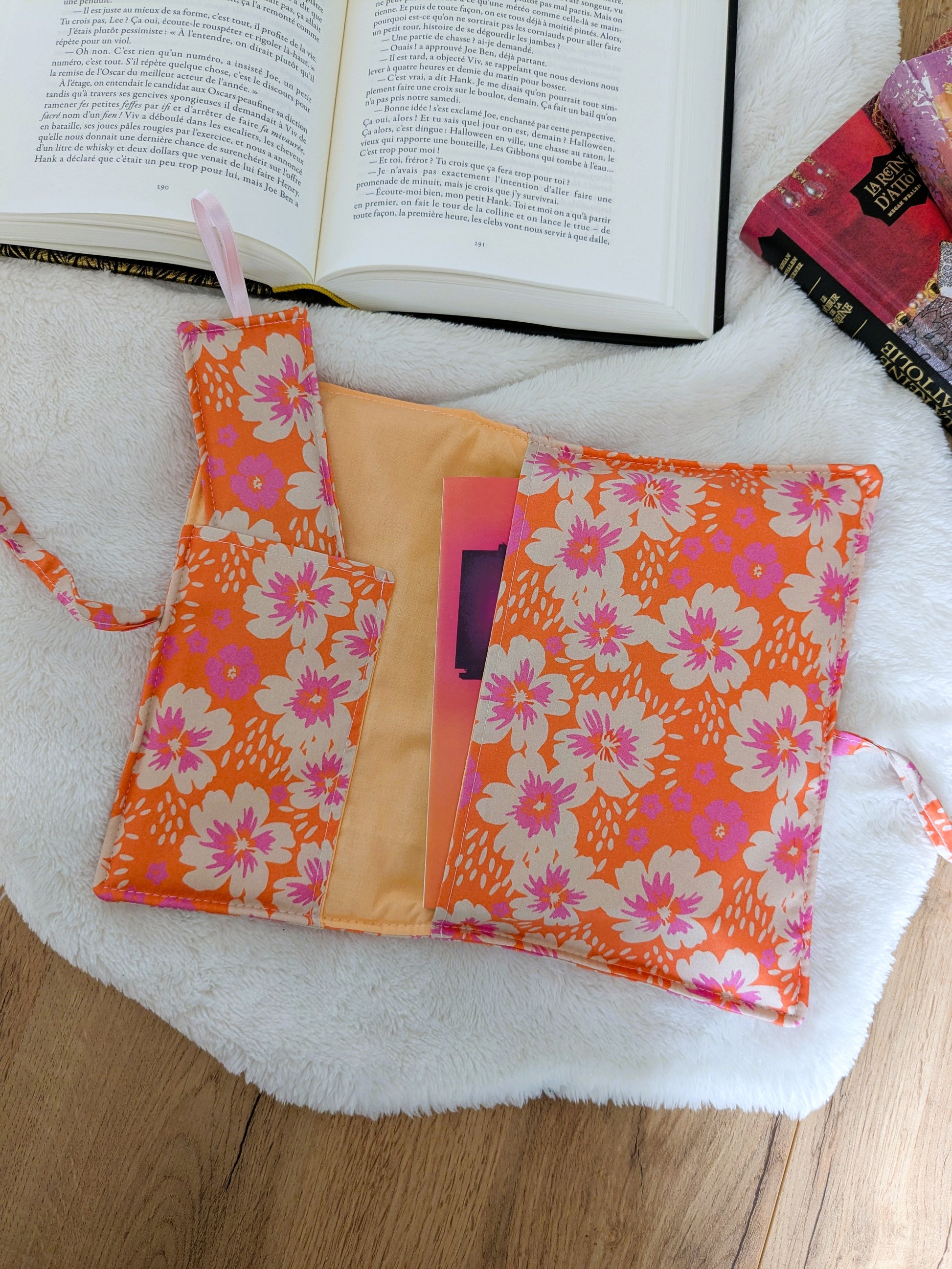 Pochette livre avec marque page