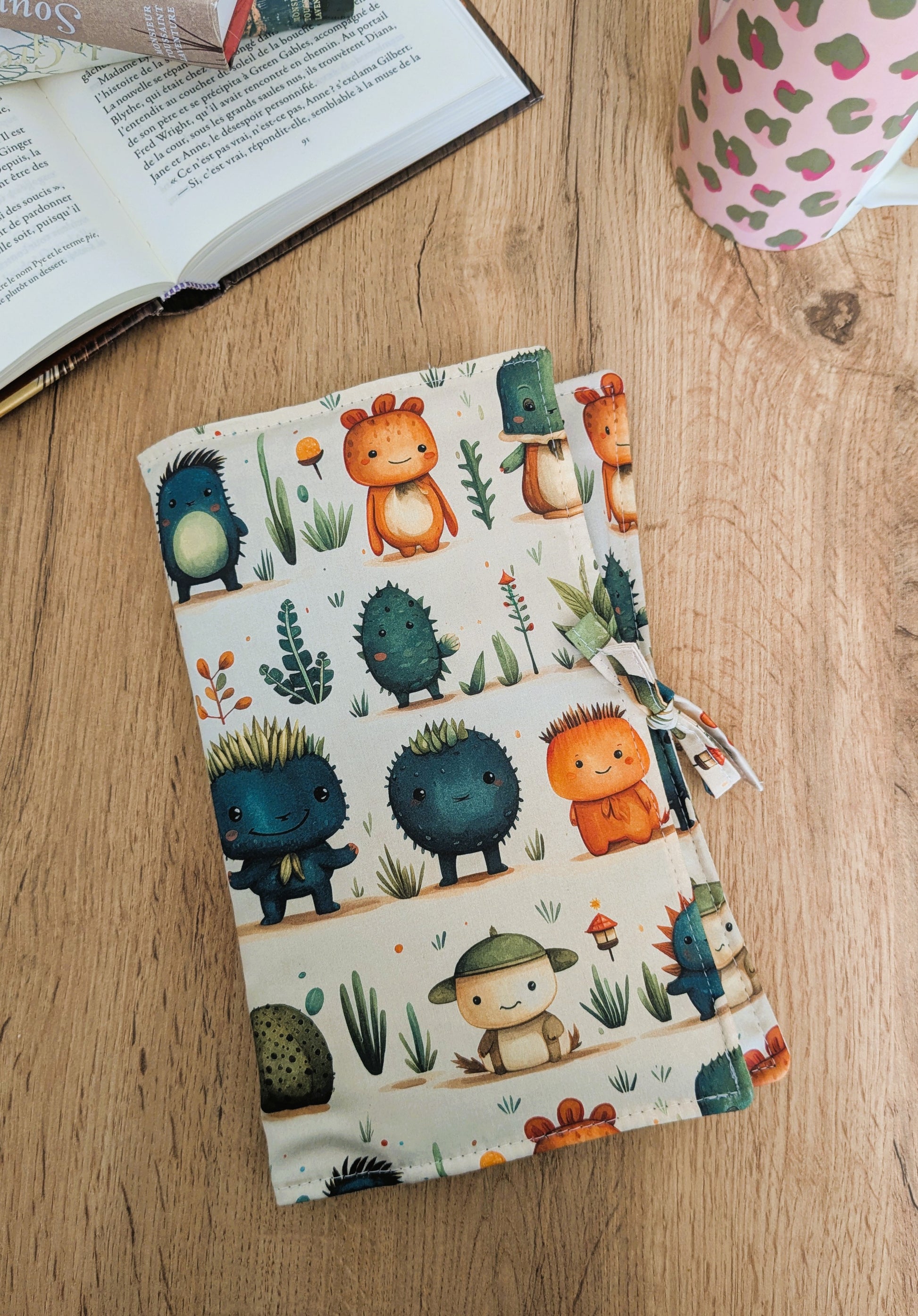 Pochette de protection livre liseuse plant