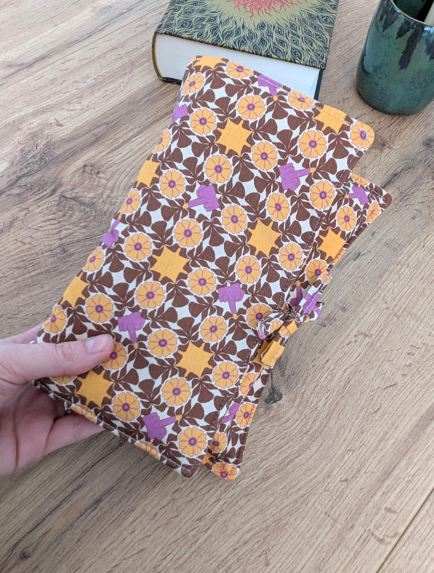 Housse livre fermeture noeud