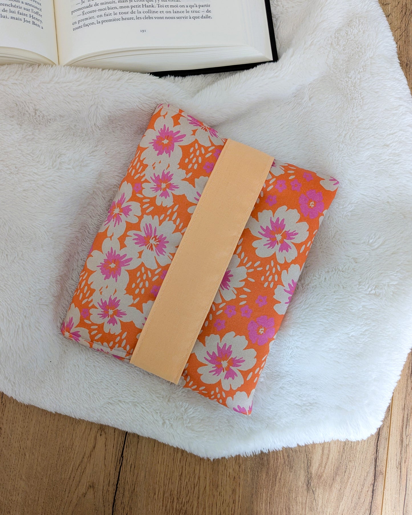 Pochette de protection et transport molletonnée pour liseuse personnalisable - Motifs fleurs rose fond orange Summer
