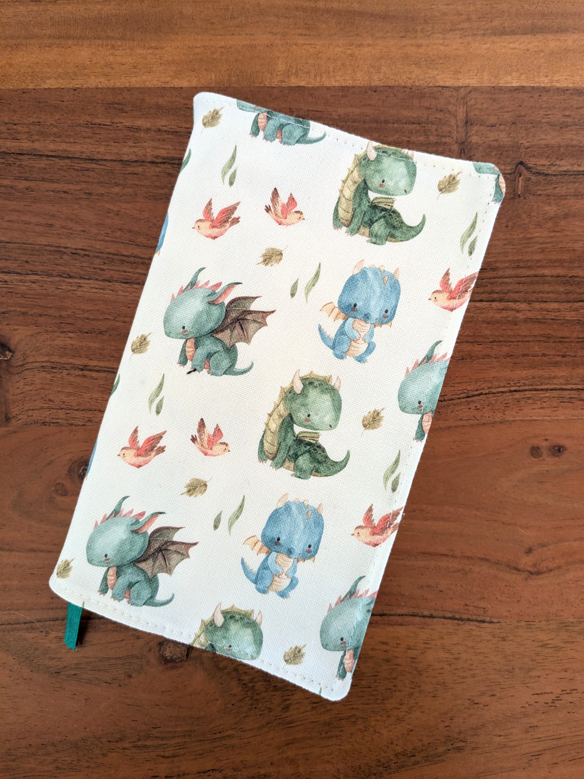 Cadeau de lecture couvre livre dragons