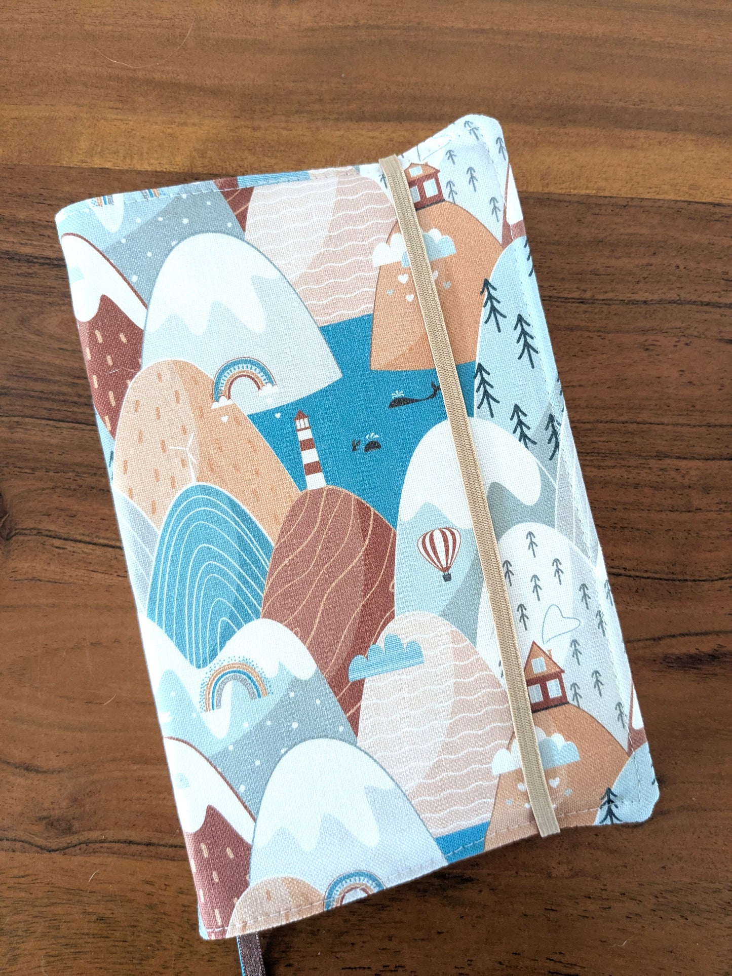 Couvre livre en tissu motifs paysages nordique dessin