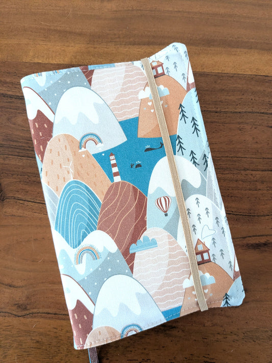 Couvre livre en tissu motifs paysages nordique dessin