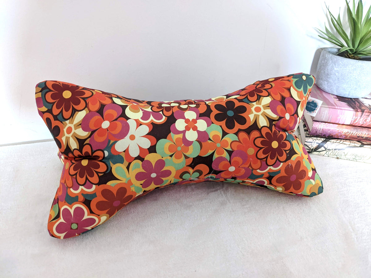 Coussin de lecture fleurs rétro