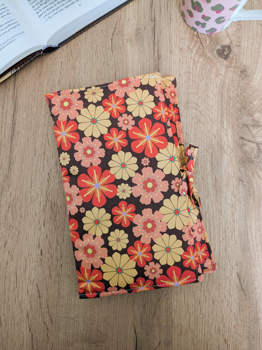 Pochette livre de poche grand format relié broché
