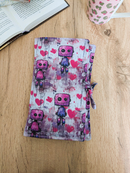 Pochette livre en tissu molletonnée avec rabat fermeture noeud - Motifs Petits robots roses, violets, coeurs PIXIES