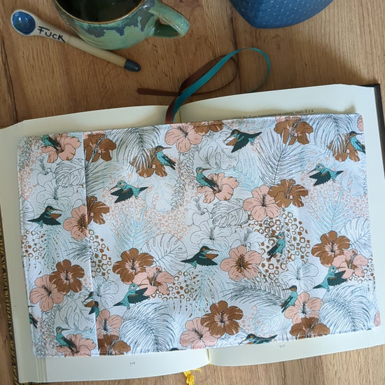Protège livre en tissu ajustable