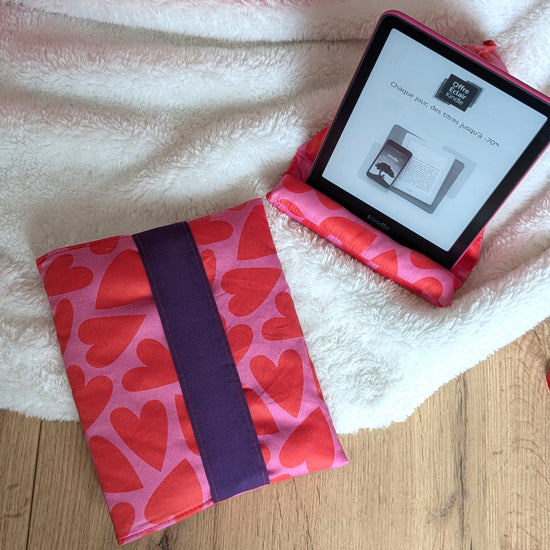 Accessoire de lecture artisanaux motifs coeur 