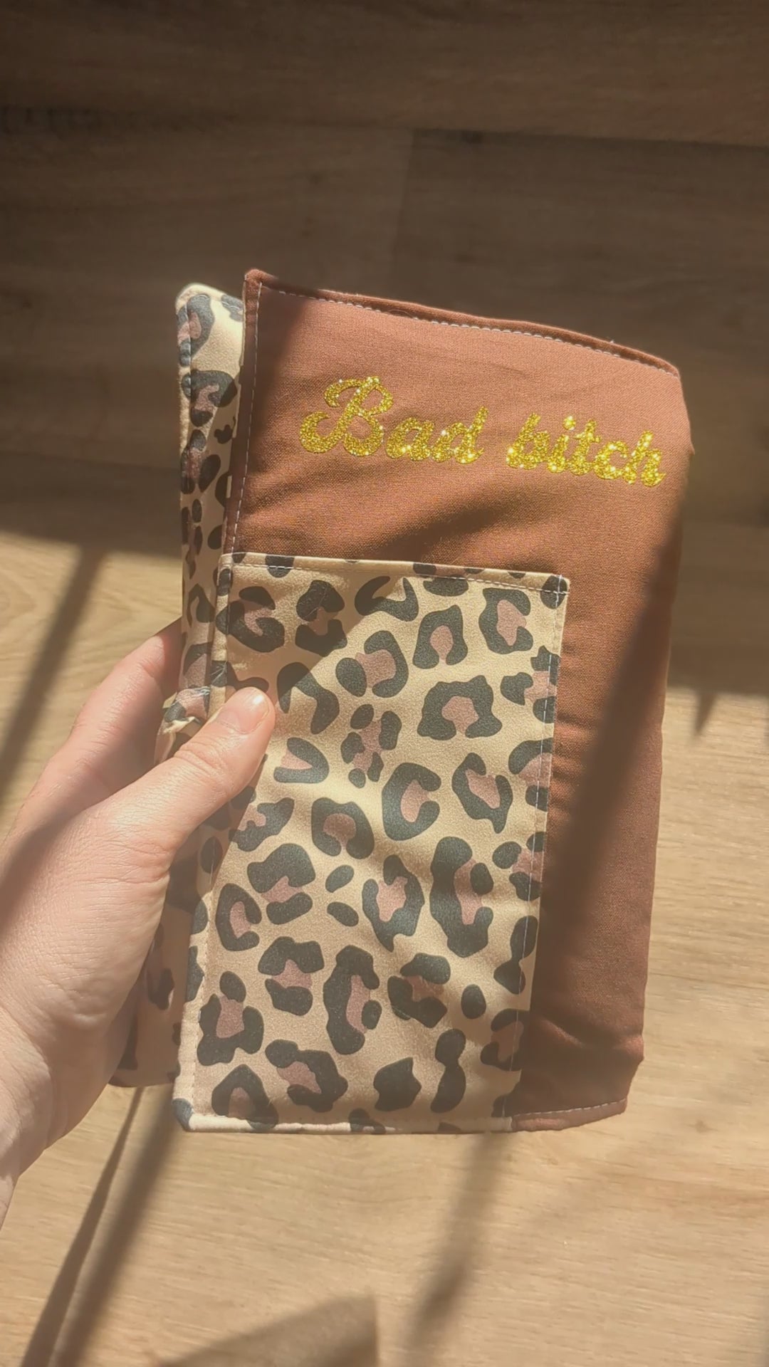 Collection baddies pochette livre feministes 