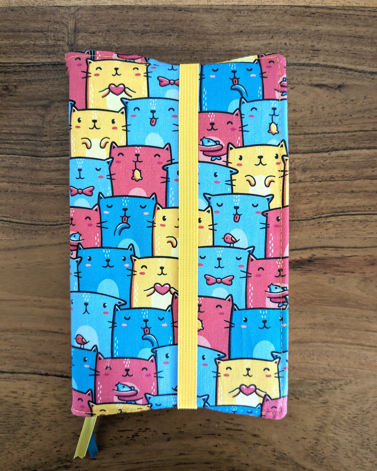 protege livre motif chat