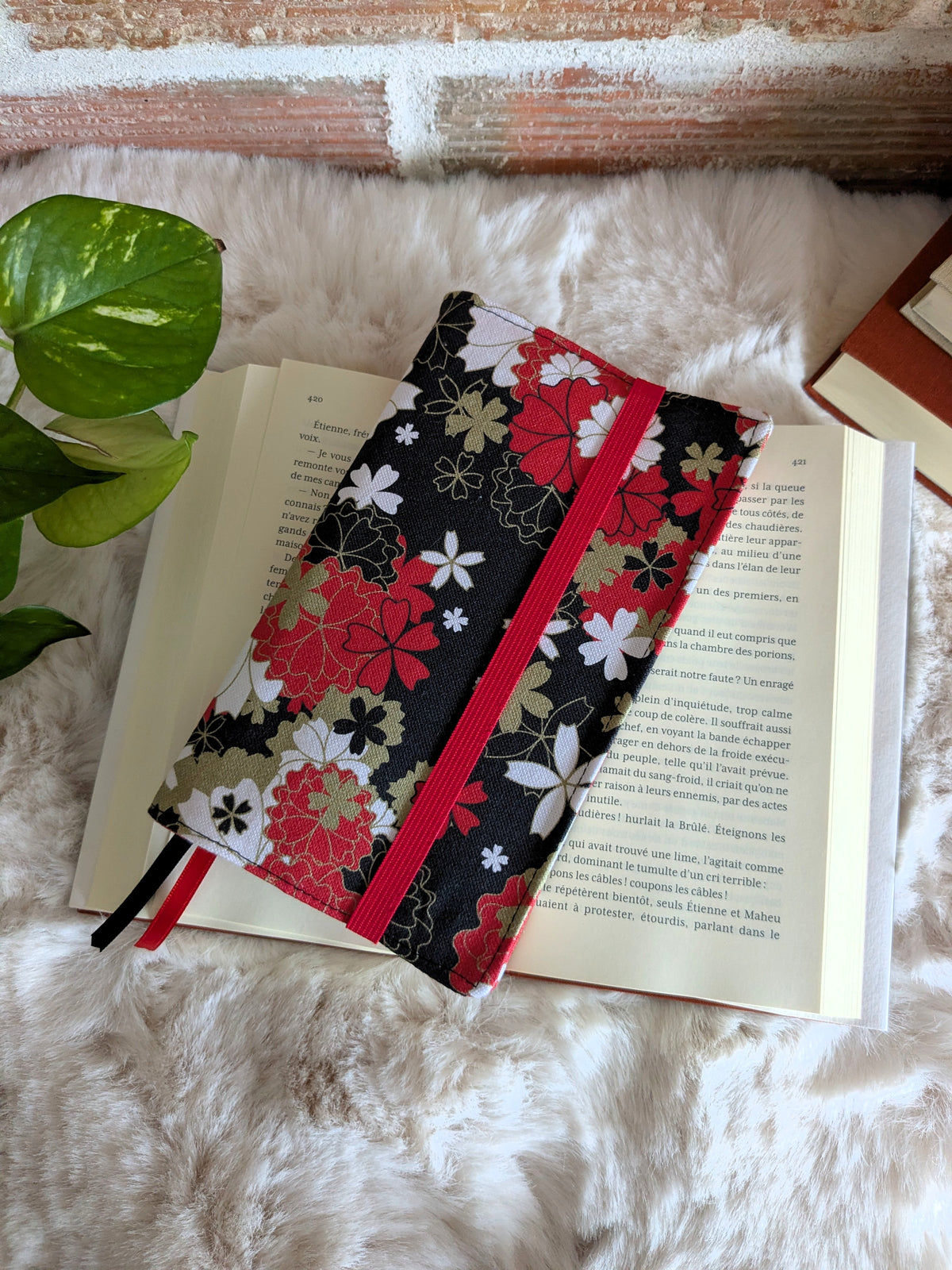 protege livre ajustable en tissu
