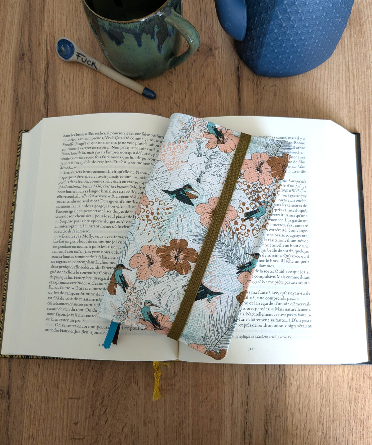 protège livre en tissu ajustable colibri