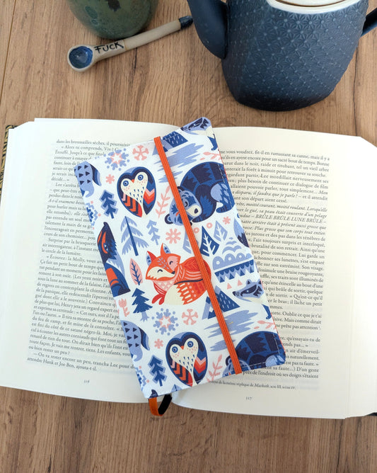 Protege livre en tissu animaux de la foret en hiver renard loup blaireau chouette ours renard