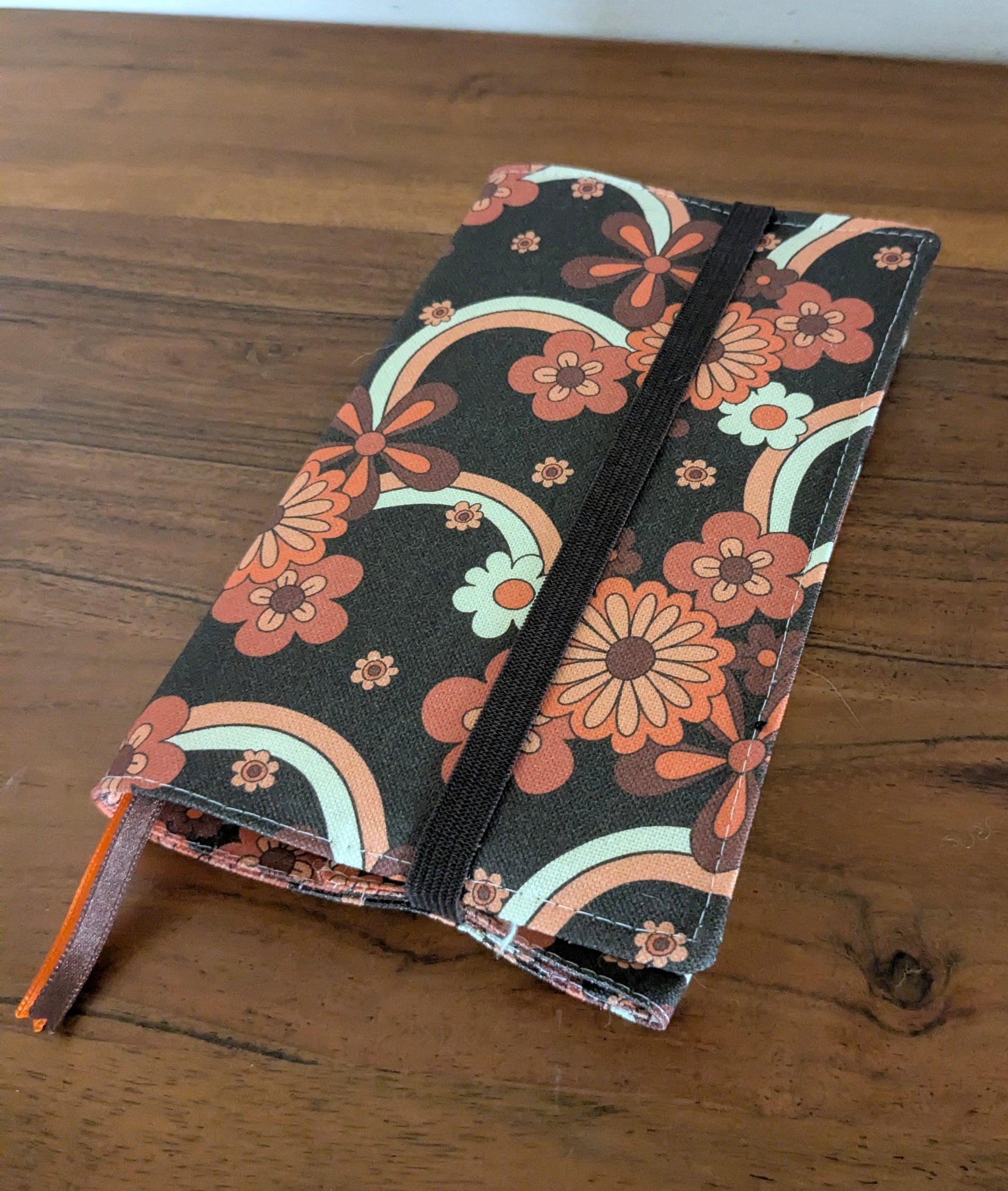 protège livre en tissu grand format poche ajustable motifs rétro fleurs