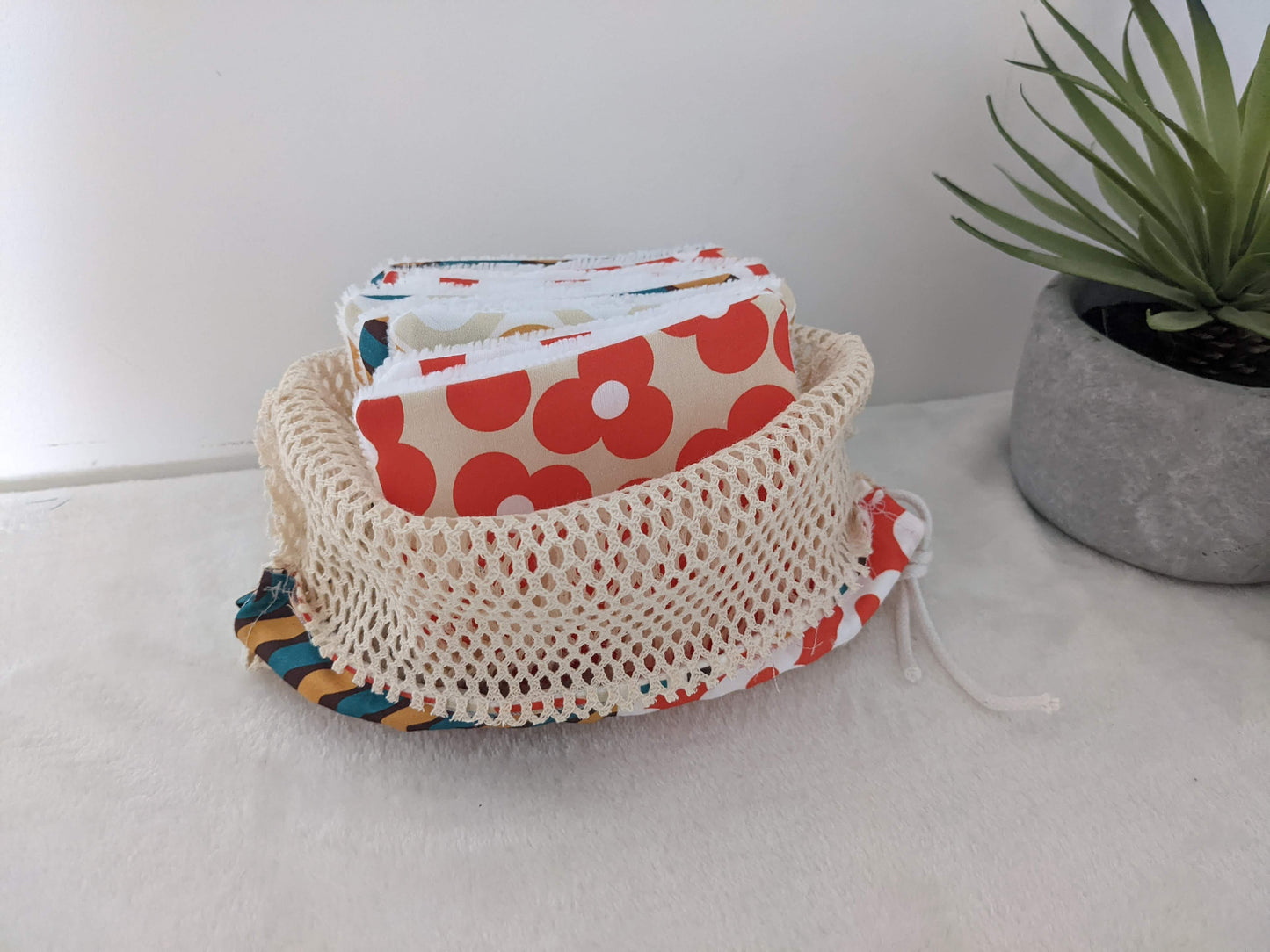 Lot de 8 lingettes lavables en coton BIO avec filet de rangement / lavage esprit seventies